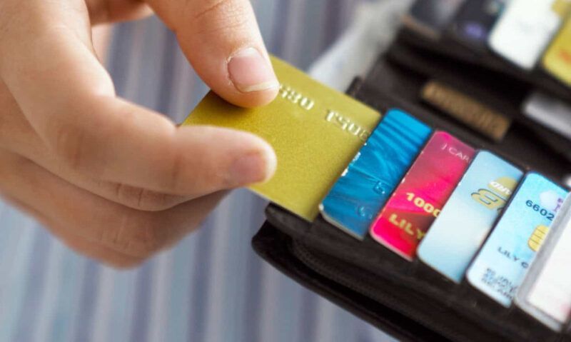 O que é o cartão de crédito universitário e como solicitar 11